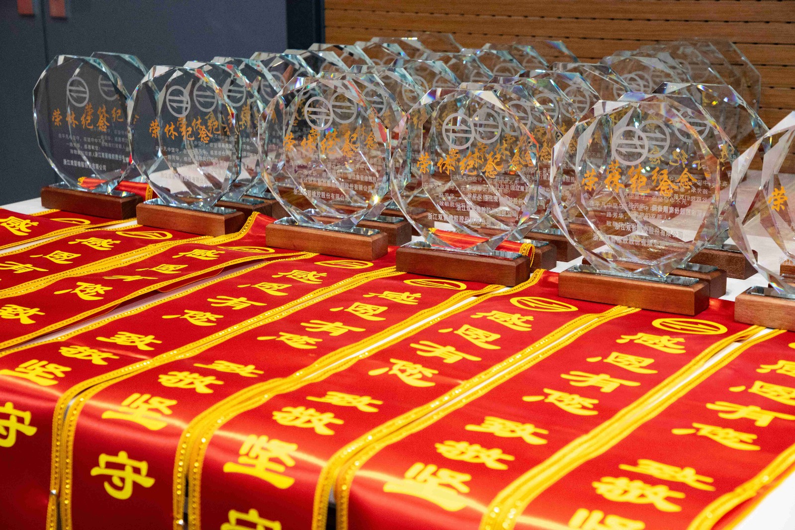 173284428314137059FF.jpg 173284428314137059FF.jpg